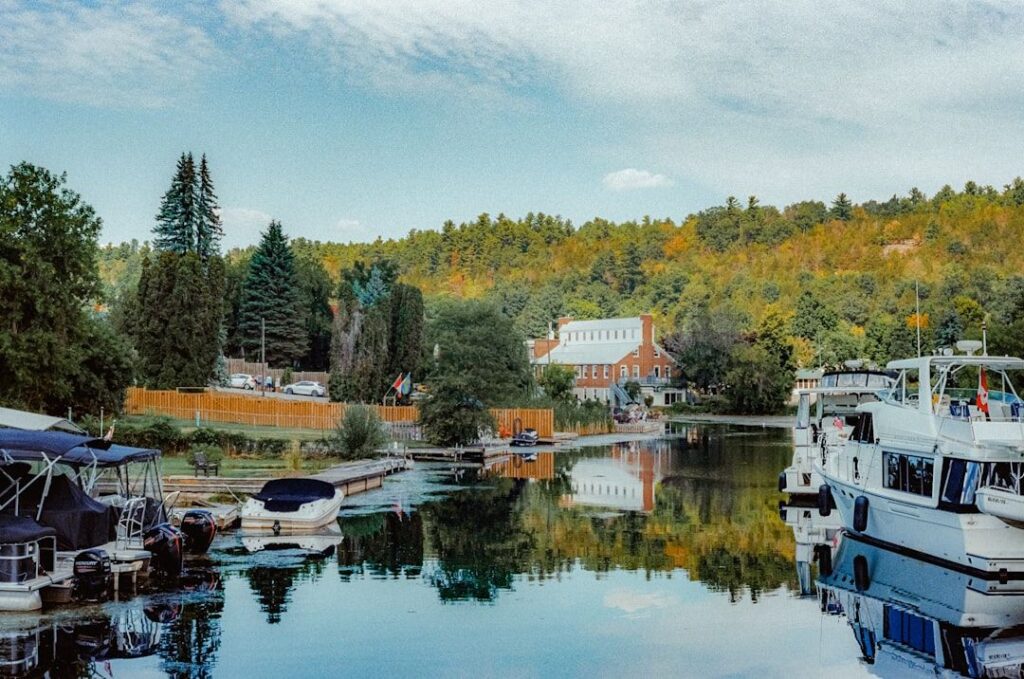 Boating license requirements by state - recreational boat on US lake