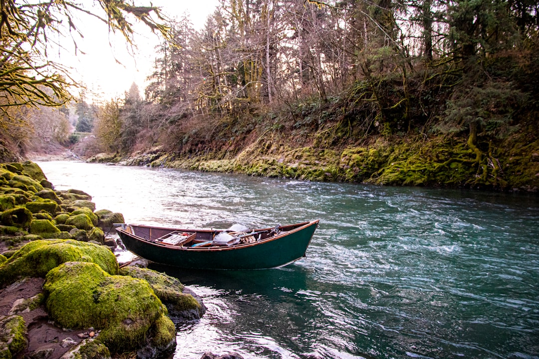 Icy or cold weather boating scene